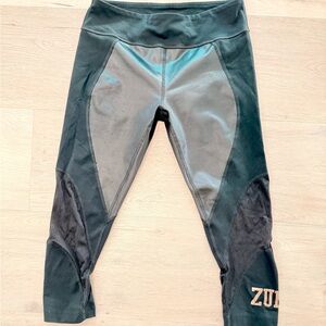 Zumba Fitness Black and Gold Cropped Leggings